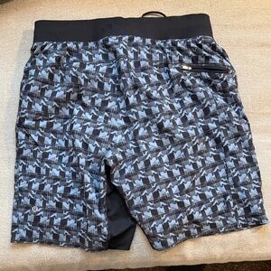Men's Patterned Lululemon Shorts